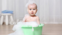 Combien de bain par semaine pour bébé ?
