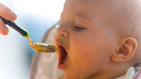À quel âge bébé mange des morceaux ?
