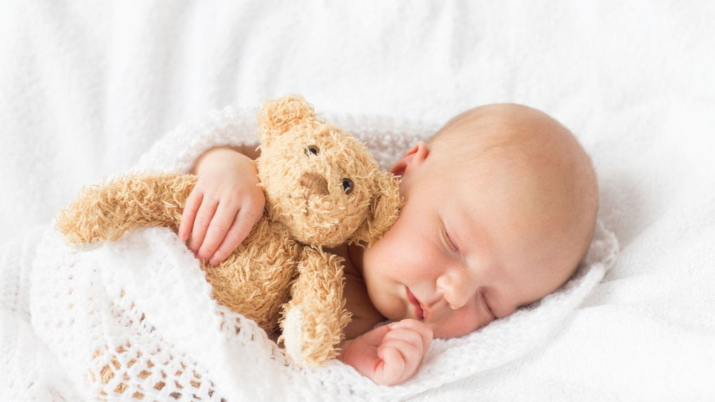 Guide complet pour aider votre bébé à dormir paisiblement toute la nuit